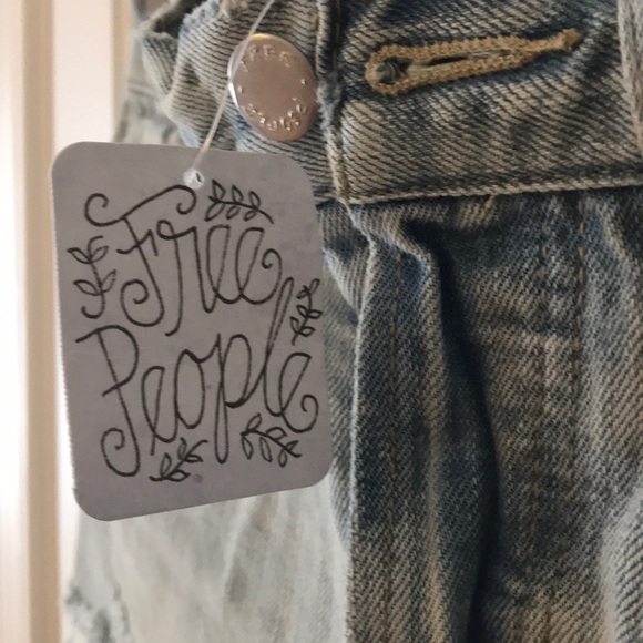 NWT: FP Light Wash Denim Shorts - Picture 4 of 8